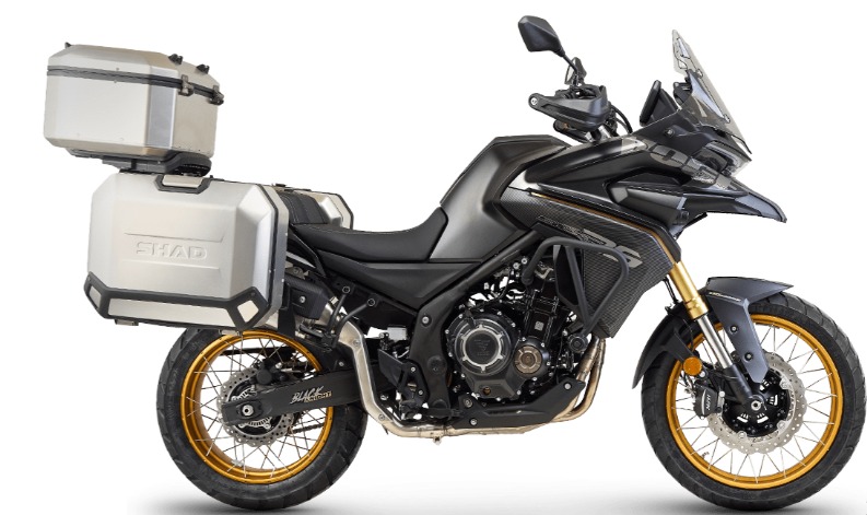 VOGE 525 DSX BLACK NIGHT CON BAULES